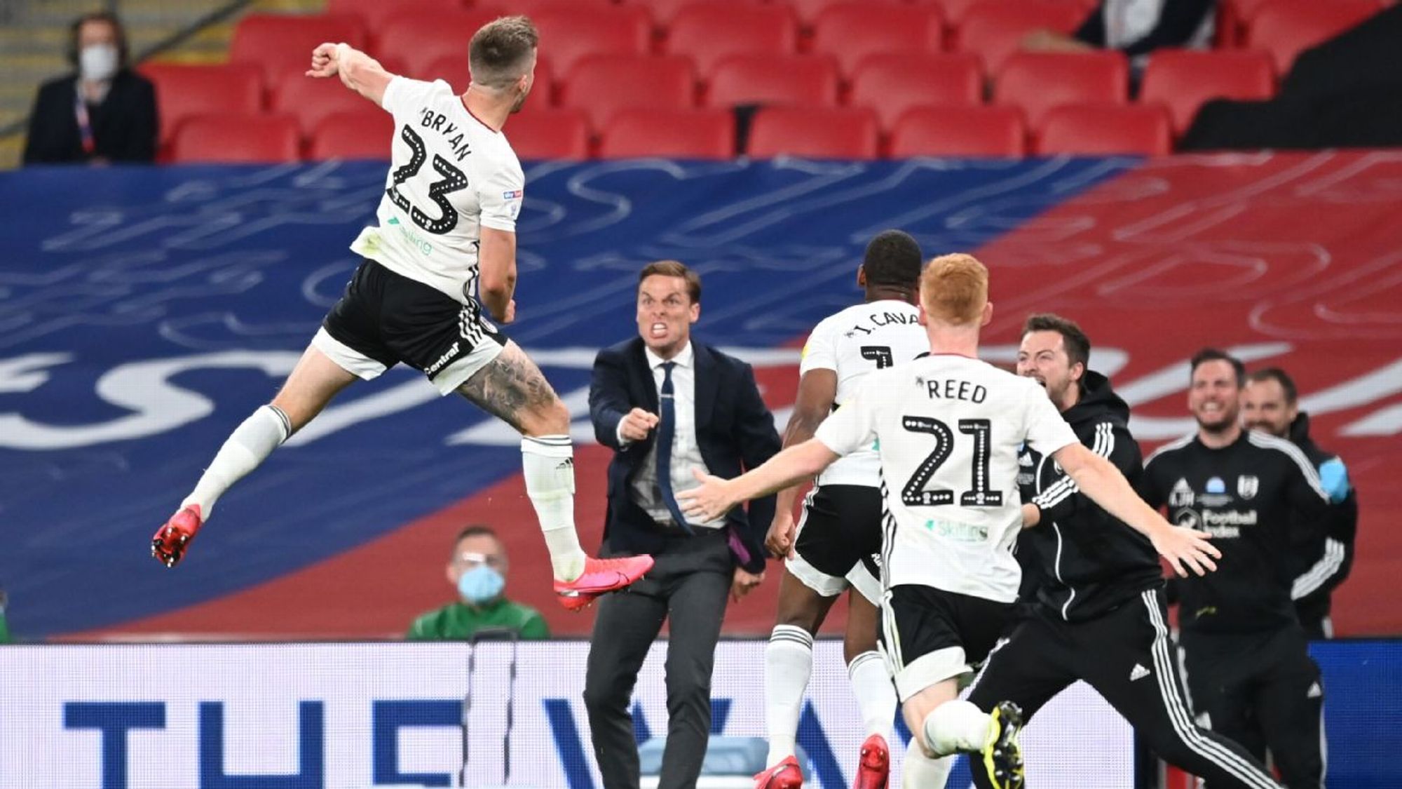 更因为两者 更因为两者