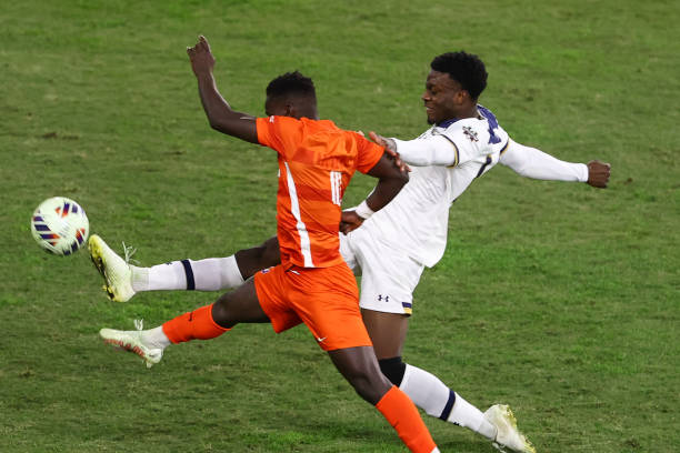 而热刺似乎 而热刺似乎