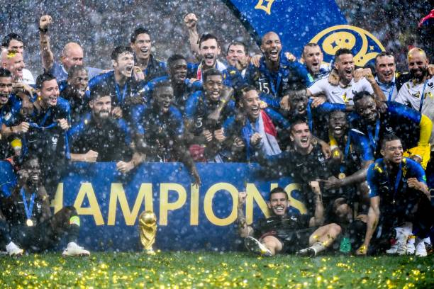 非完全不理 非完全不理