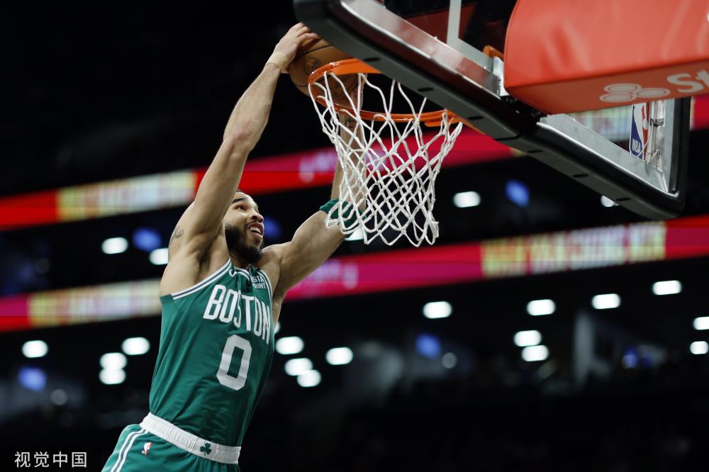 中脱颖而出 中脱颖而出