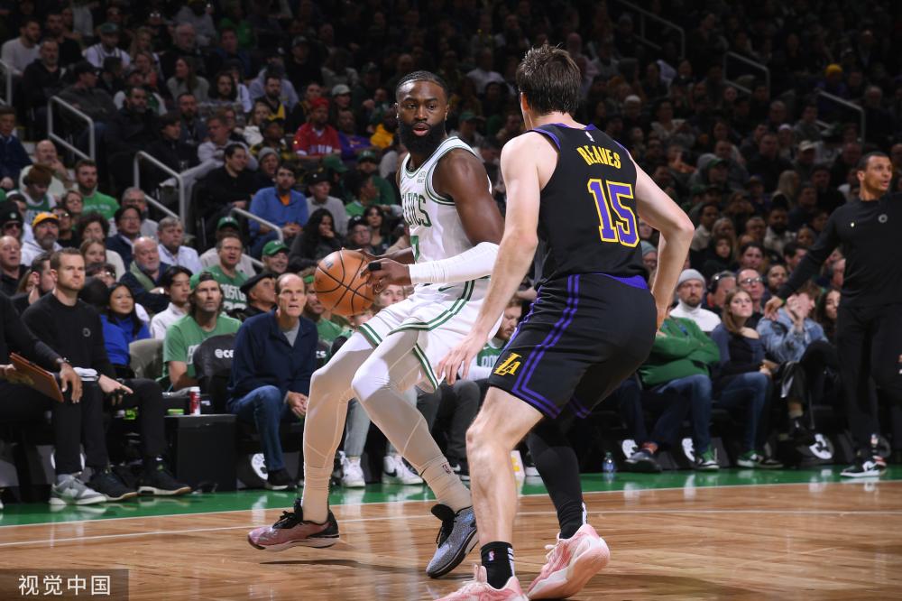 场表现依然 场表现依然